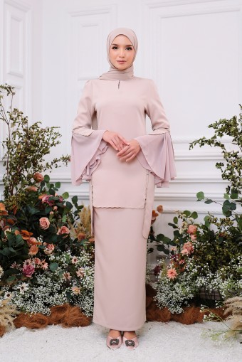 Hatice Kurung in Champagne