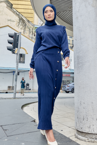 Alice Casual in Dark Blue