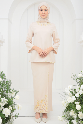 Heidi Kurung in Champagne