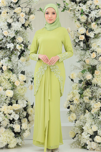 Priscilla Kurung in Pear Green