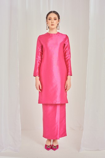 Lynda Kurung in Fuschia Pink