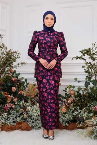 Colleen Kurung in Fuchsia Pink