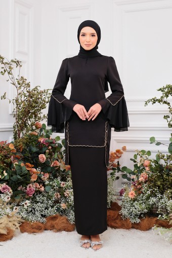 Hatice Kurung in Black