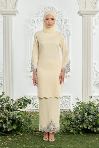 Athalia Kurung in Light Yellow