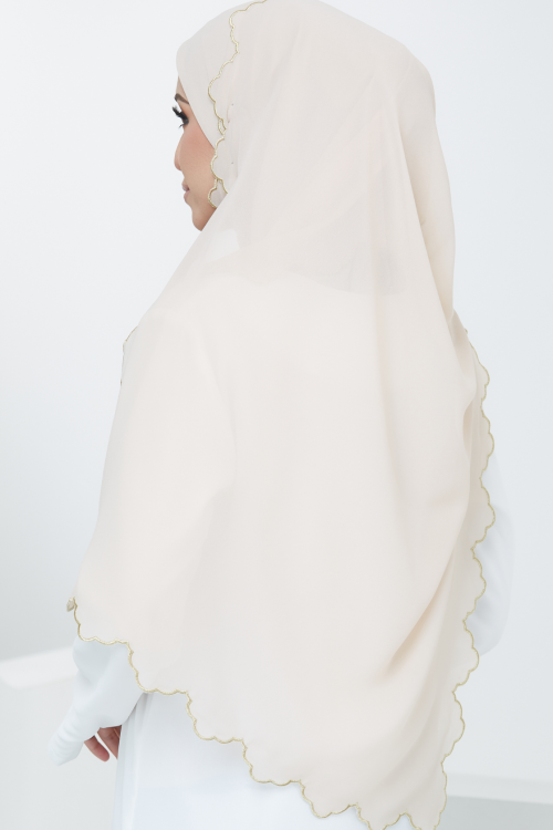 Petal Embroidery Shawl - Champagne