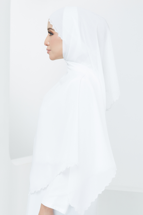 Vine Embroidery Shawl - Off White