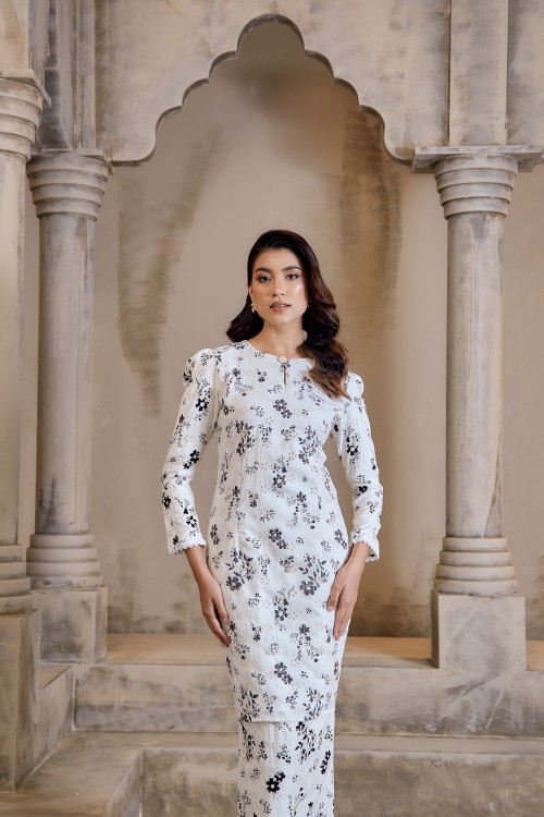 Arissa Kurung Modern in Off White