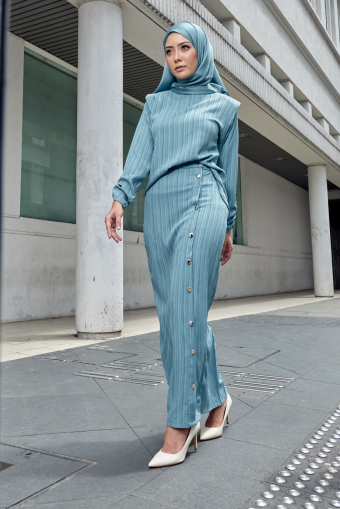 Alice Casual in Dusty Teal