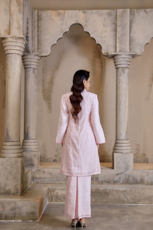 Qistina Kurung in Light Pink
