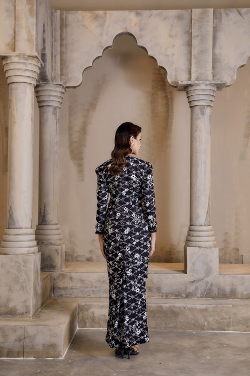 Arissa Kurung Modern in Black