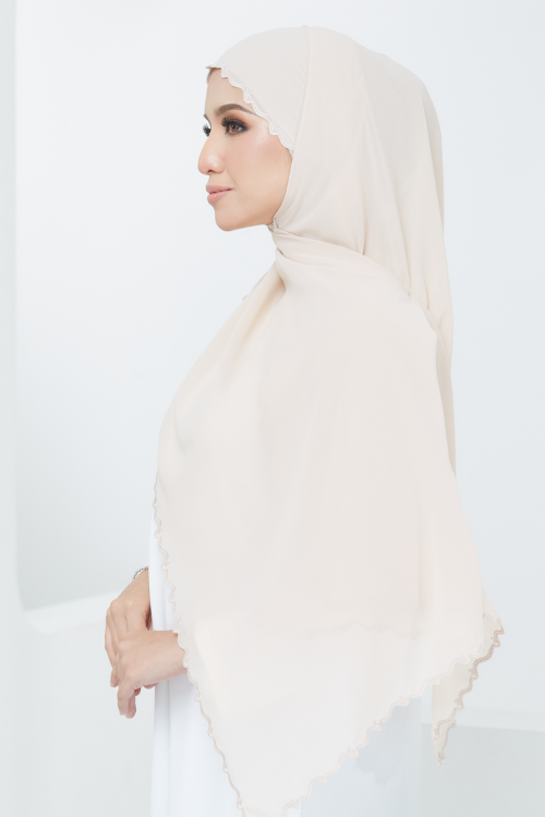 Vine Embroidery Shawl - Champagne