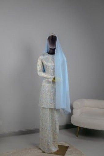 Daisy Kurung