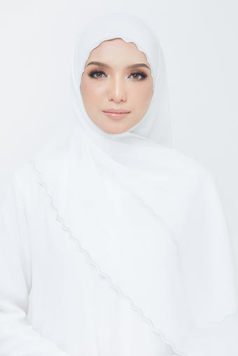 Riffle Embroidery Shawl - Off White