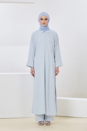 Tesni Casual in Powder Blue