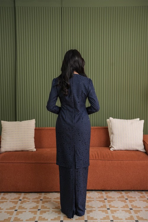 Melur Kurung in Navy Blue