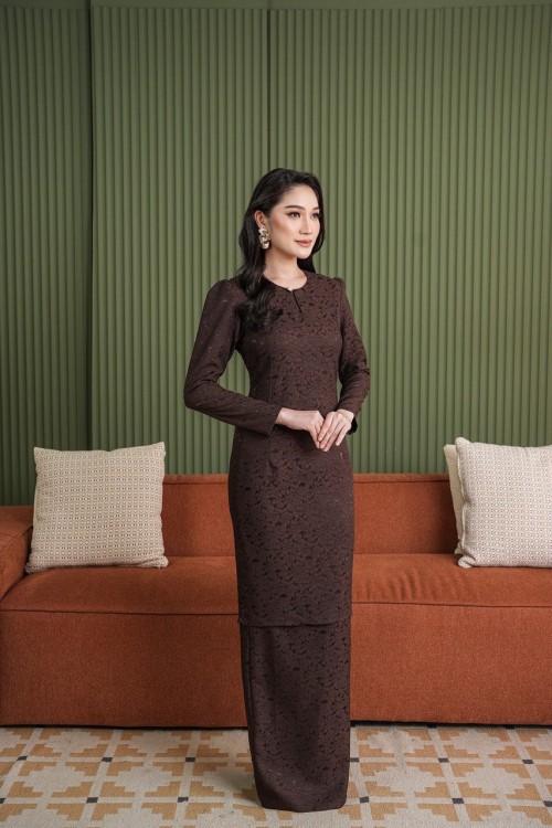 Melur kurung in Rich Brown
