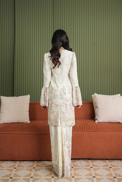 Lucia kurung in Light Yellow