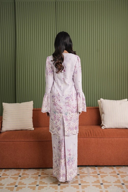 Lucia Kurung in Lilac