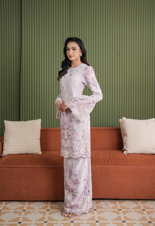 Lucia Kurung in Lilac