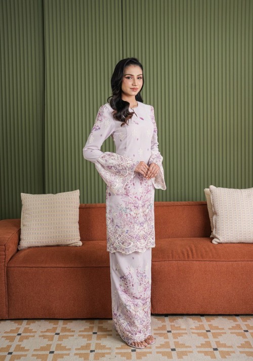 Lucia Kurung in Lilac