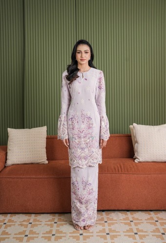 Lucia Kurung in Lilac