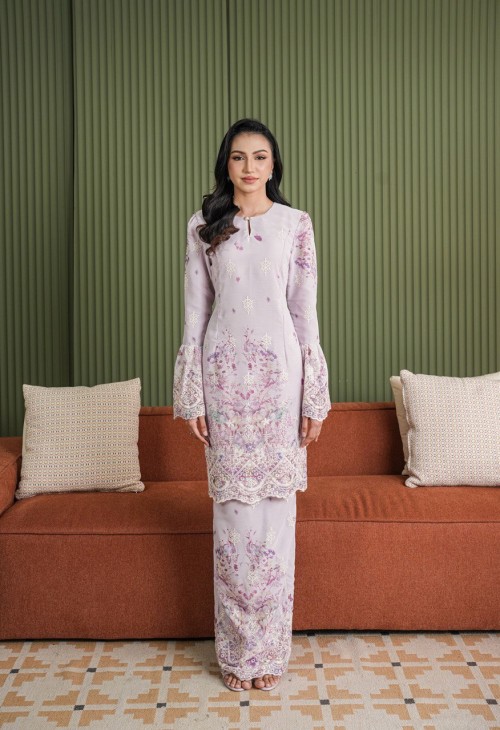 Lucia Kurung in Lilac