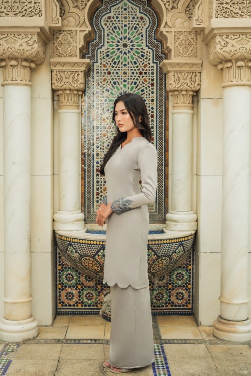 Lily Kurung in Silver