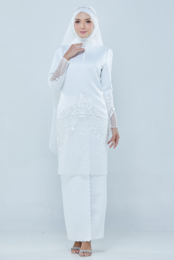 Aria Kurung Moden in Off White