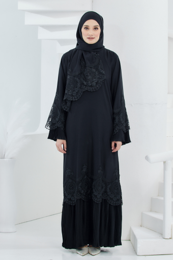 Fouzia Abaya in Black