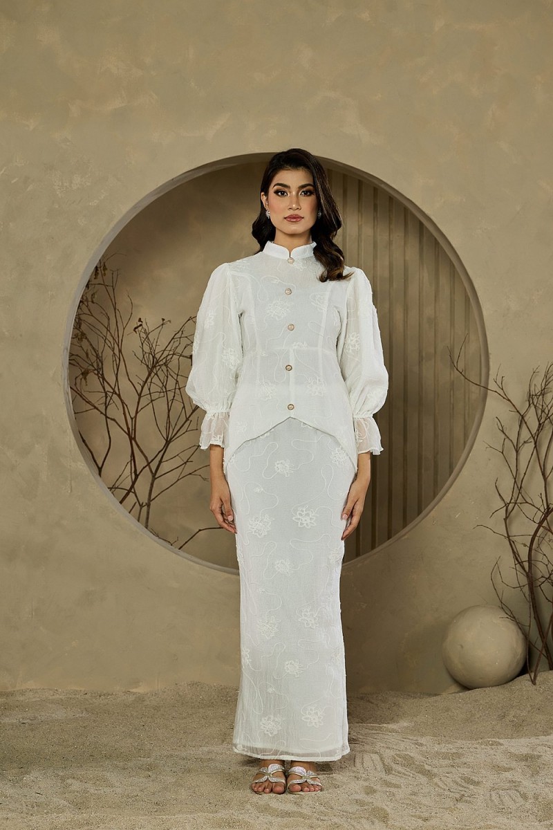 Lilia Mini Kurung in White