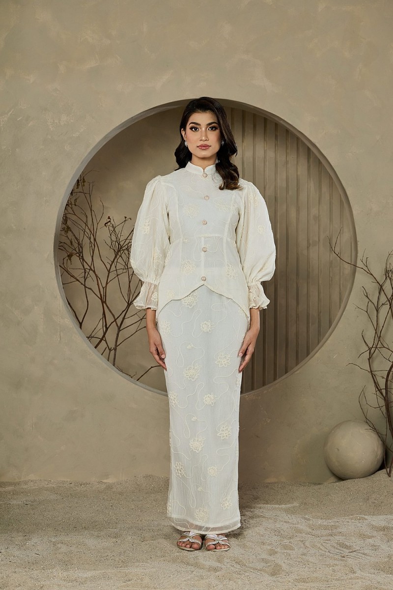 Lilia Mini Kurung in Cream
