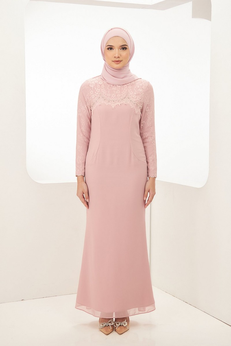 Beatrice Dress in Dusty Pink