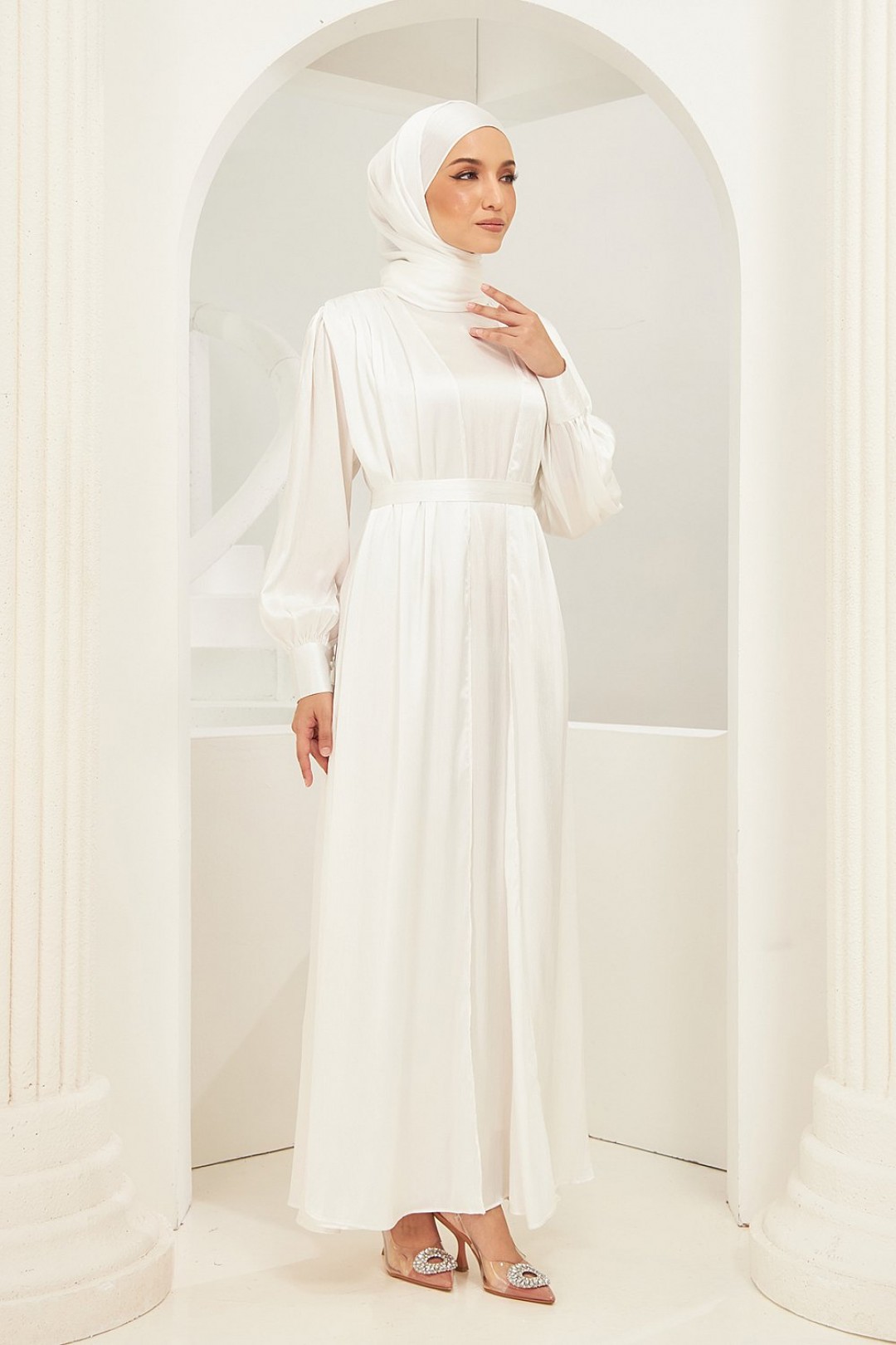 Iliana Abaya Dress in Off White