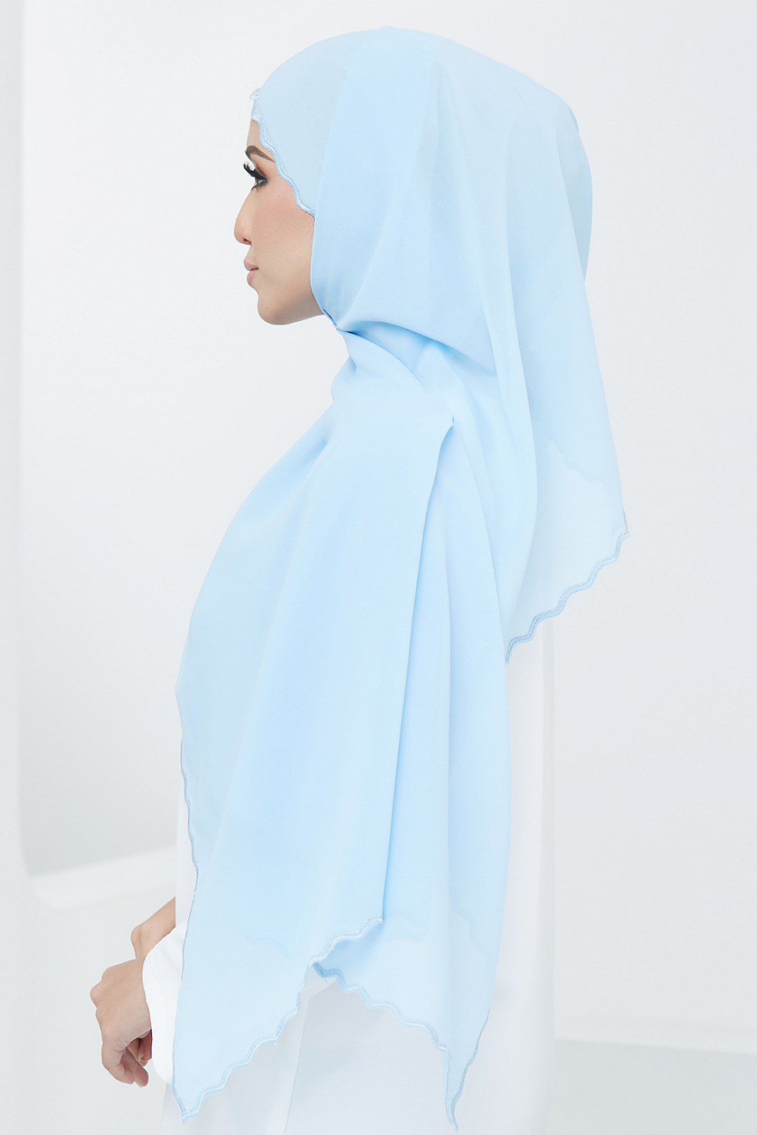 Riffle Embroidery Shawl - Maya Blue