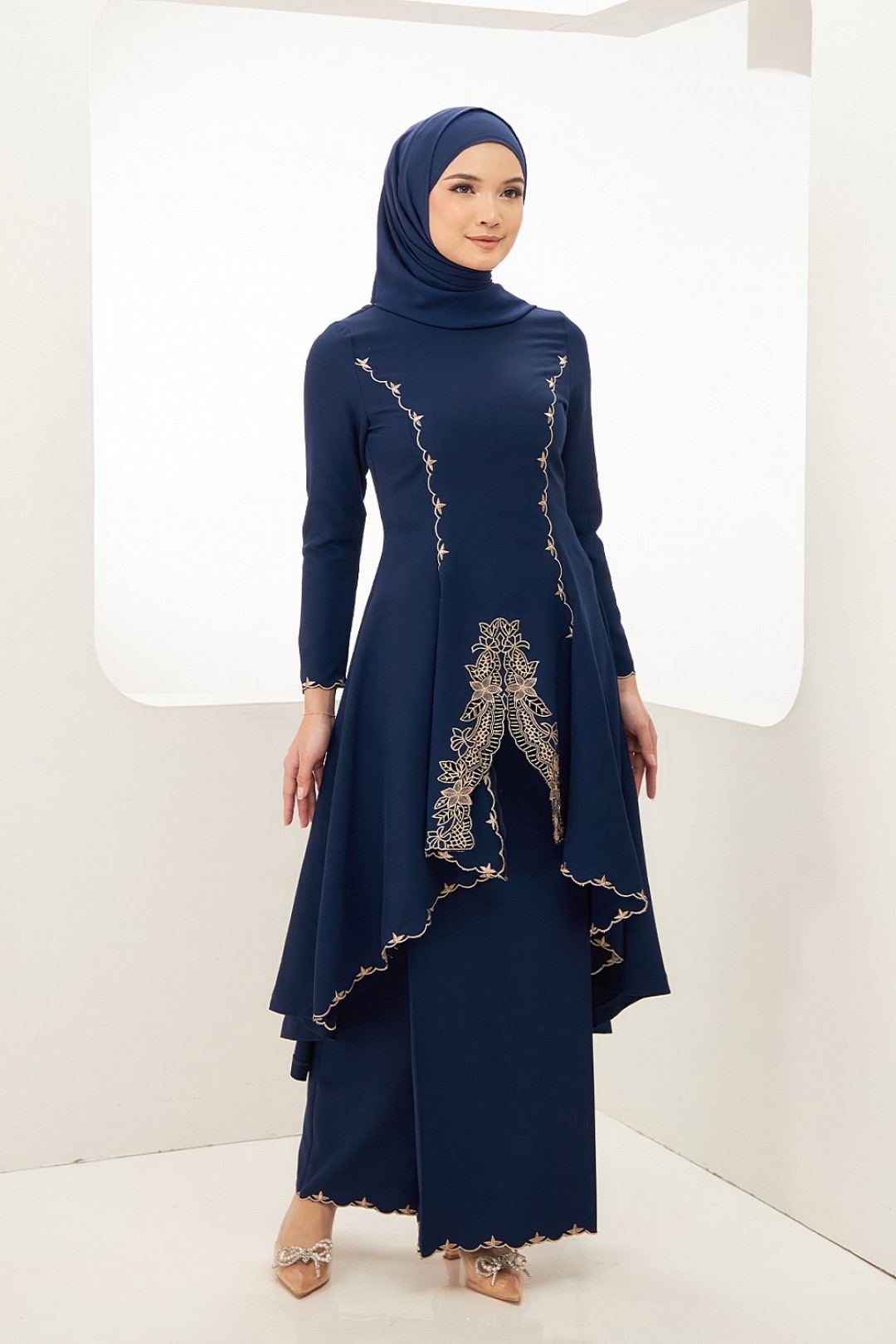 Caroline Kebarung in Navy Blue