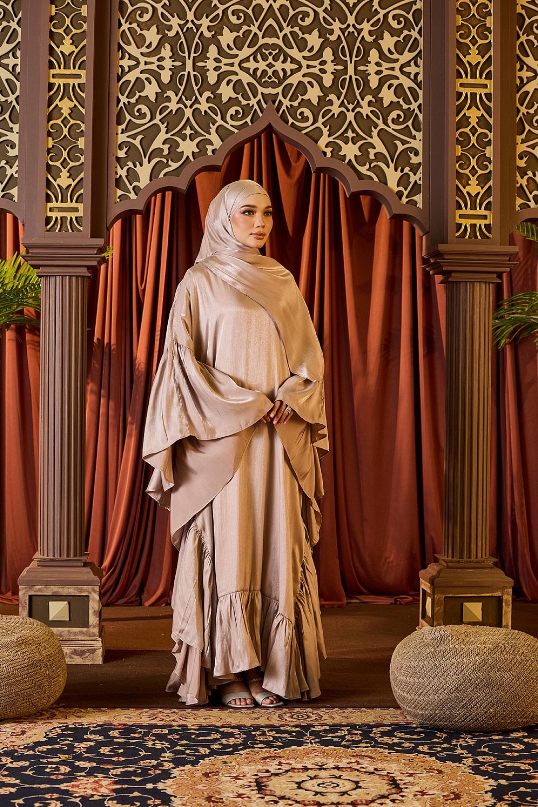 Warda Abaya in Nude