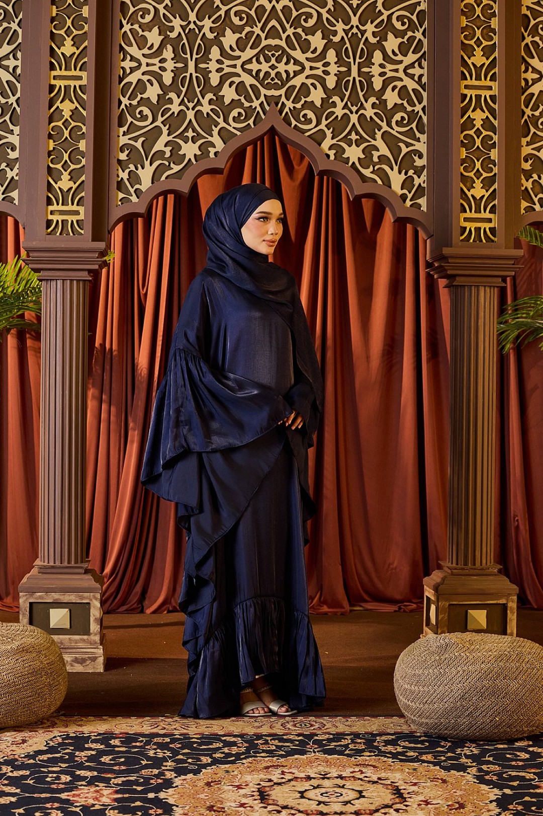 Warda Abaya in Navy Blue