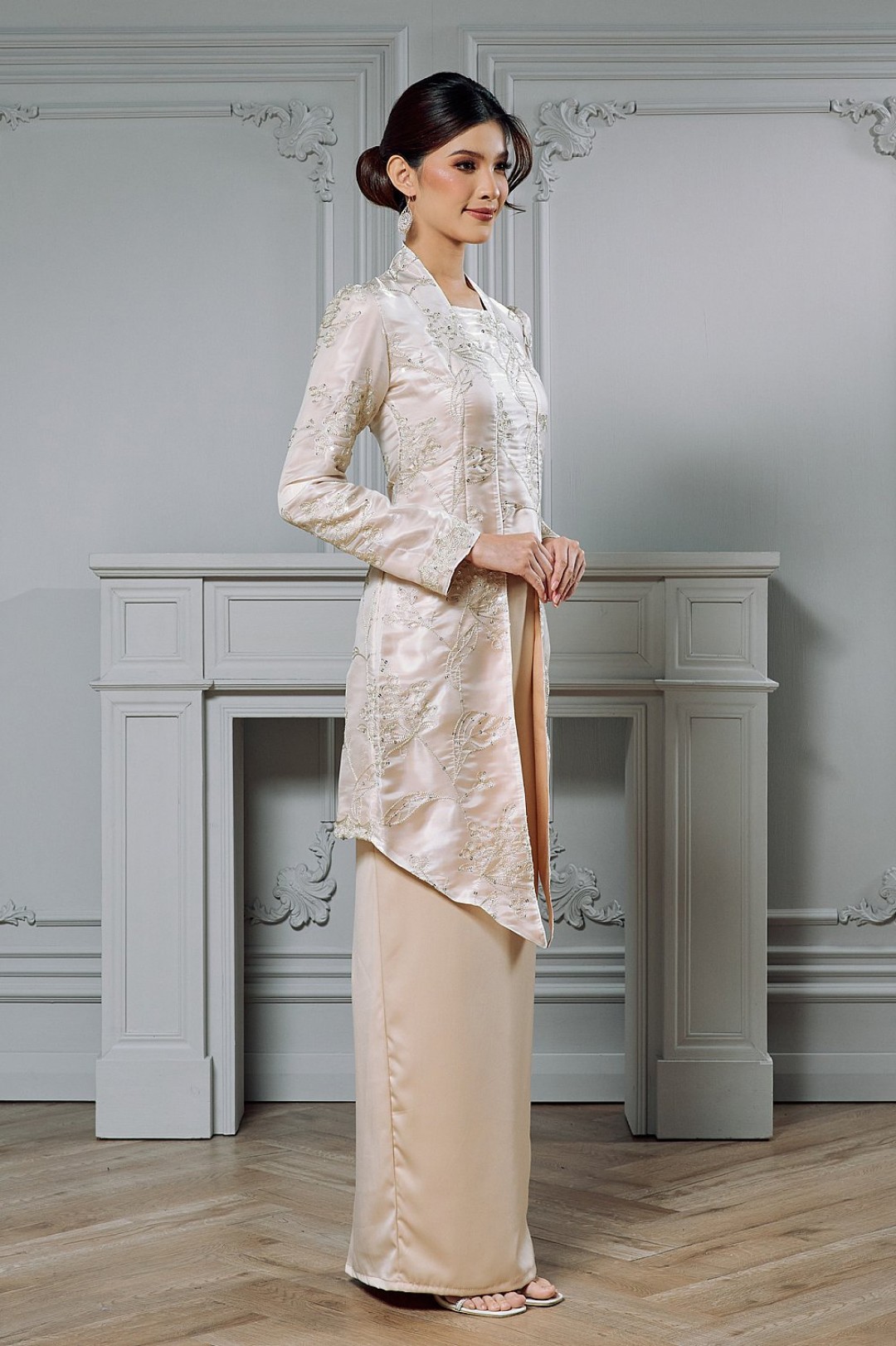 Arabell Kebaya in Champagne