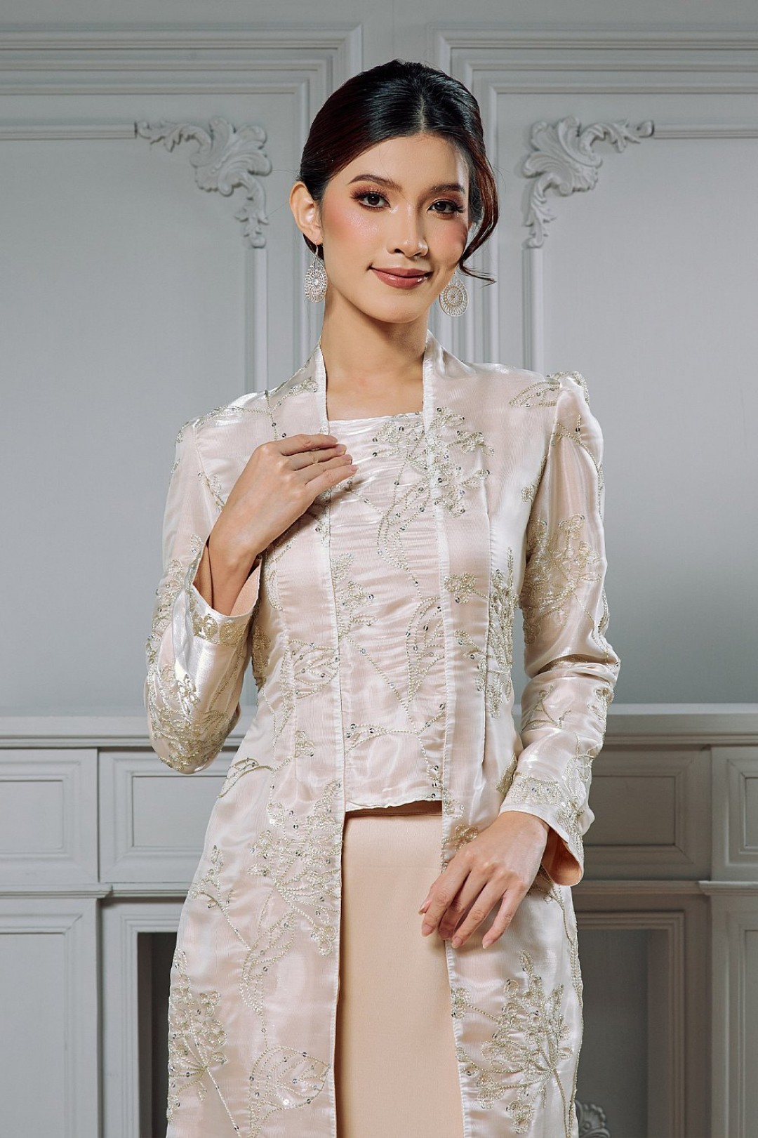 Arabell Kebaya in Champagne