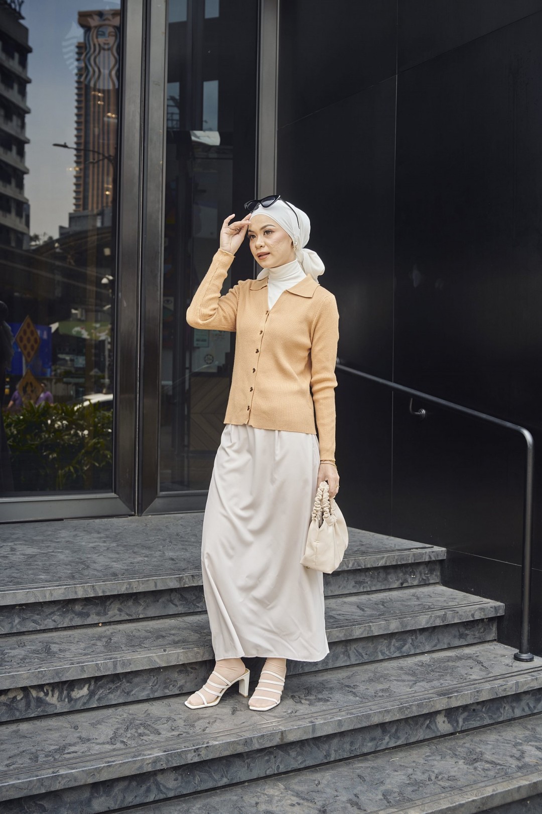 Evely Cardigan Top in Khaki