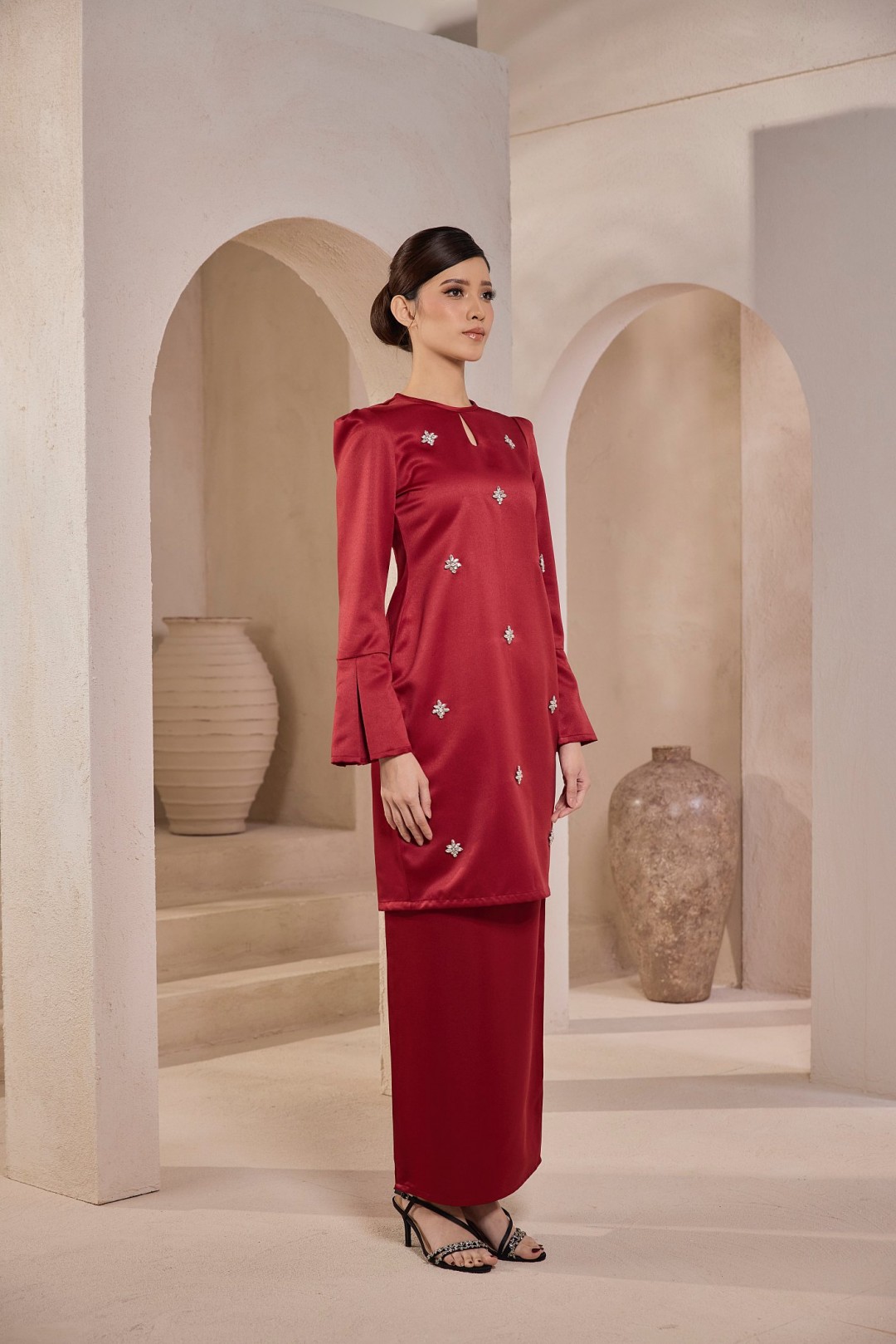 Camellia Kurung in Maroon