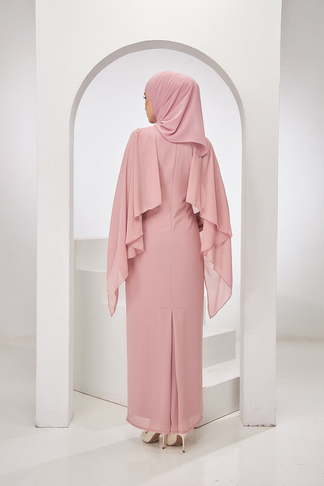 Rylee Dress in Dusty Pink