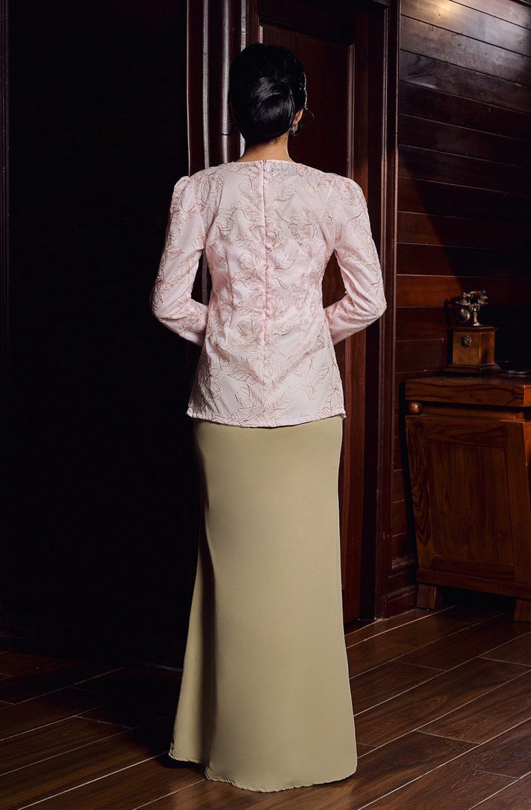 Anggun Kebaya in Pink