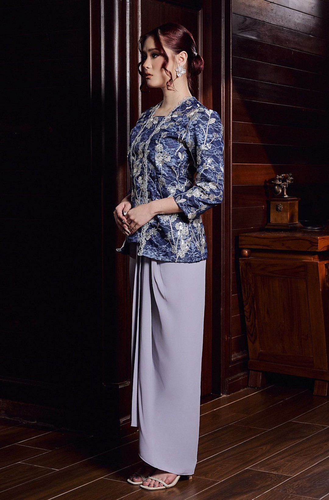 Riana Kebaya in Blueberry