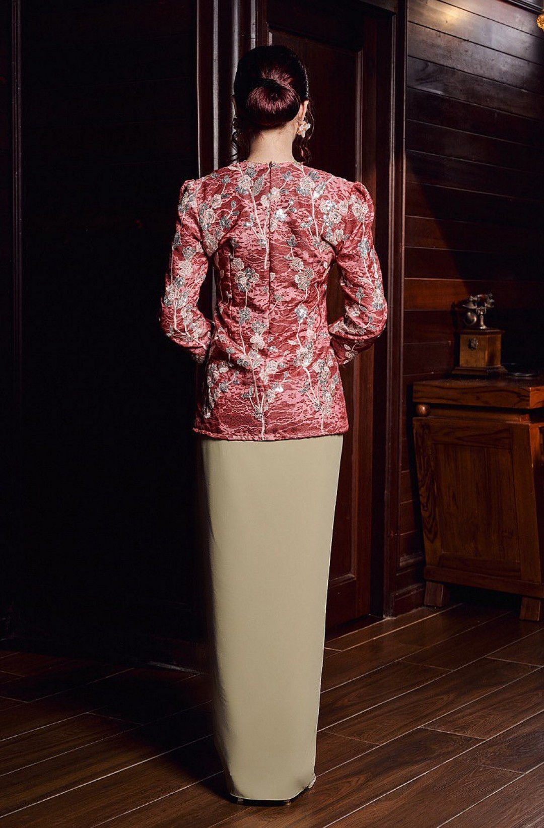 Riana Kebaya in Watermelon