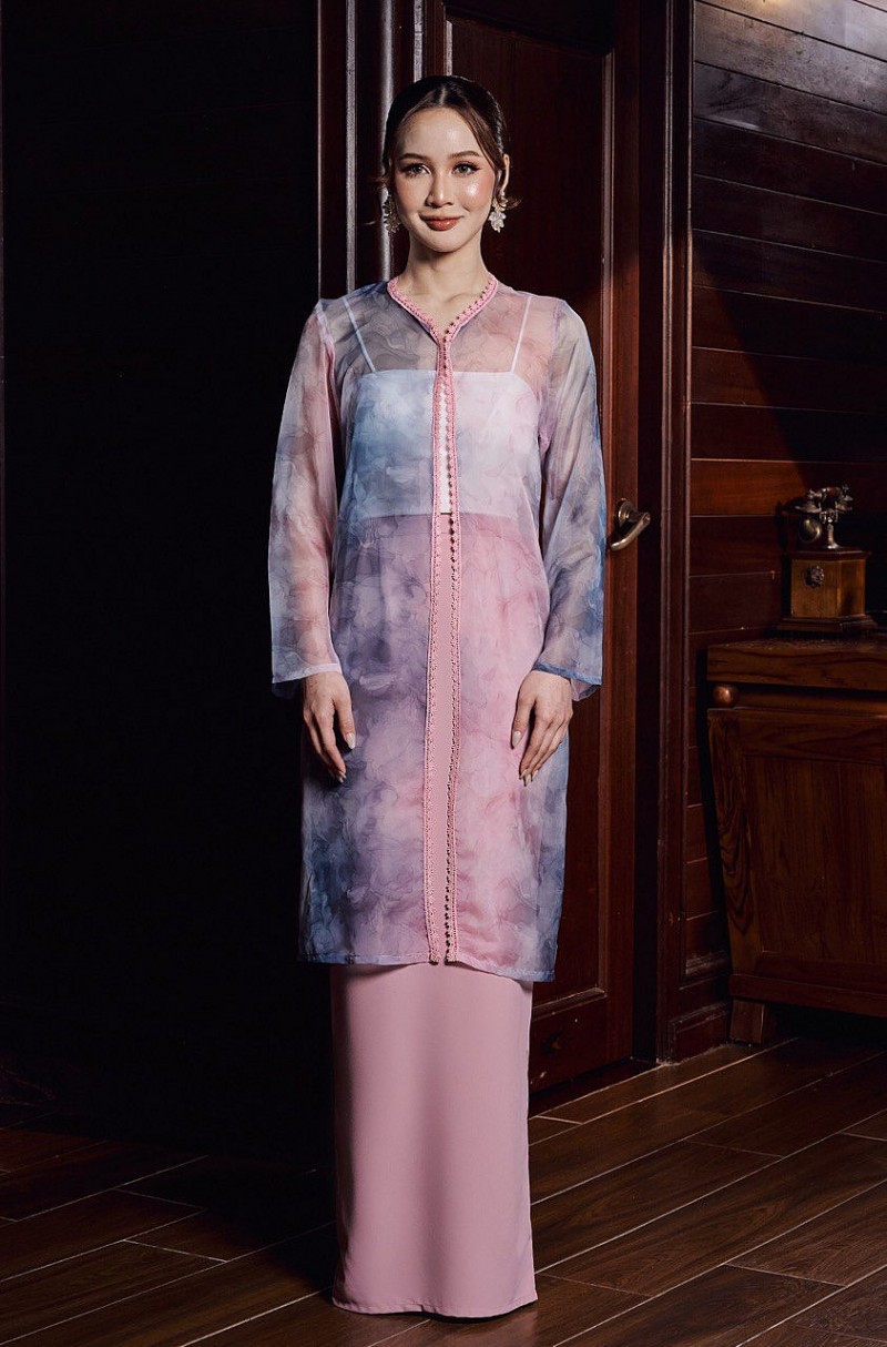 Ruby Kebaya in Blush Rose