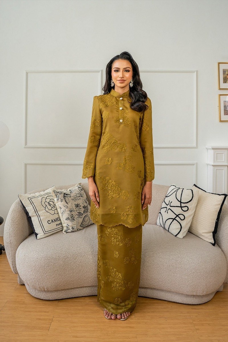 Millie Kurung Pahang in Olive Green
