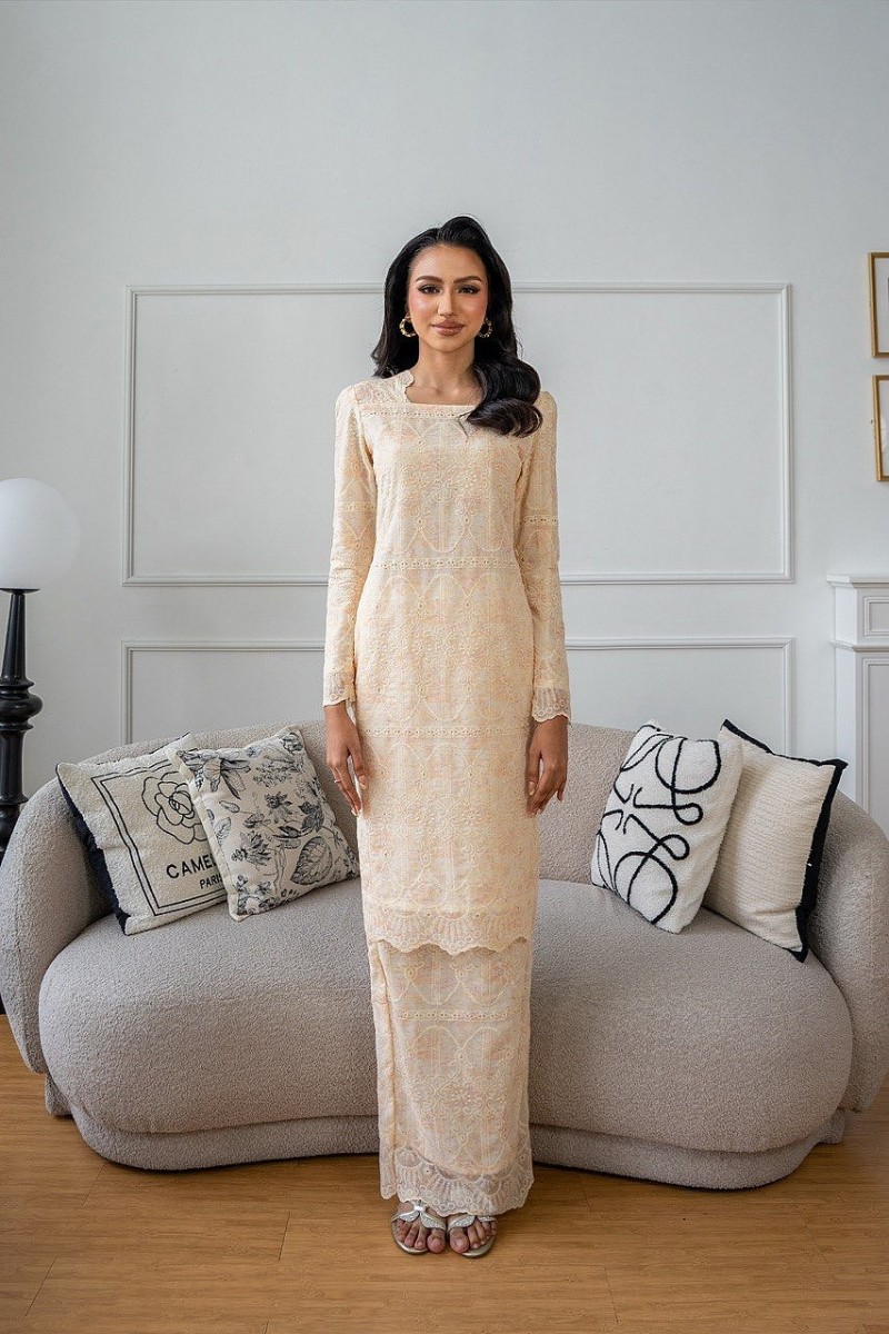 Sandra Kurung Modern in Soft Yellow