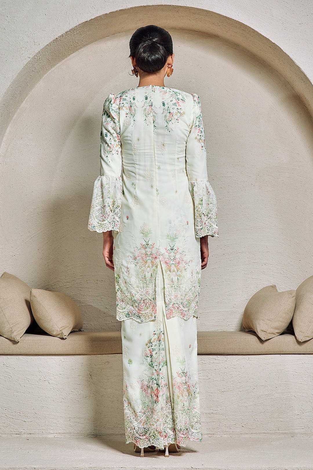 Lucia kurung in Light Yellow