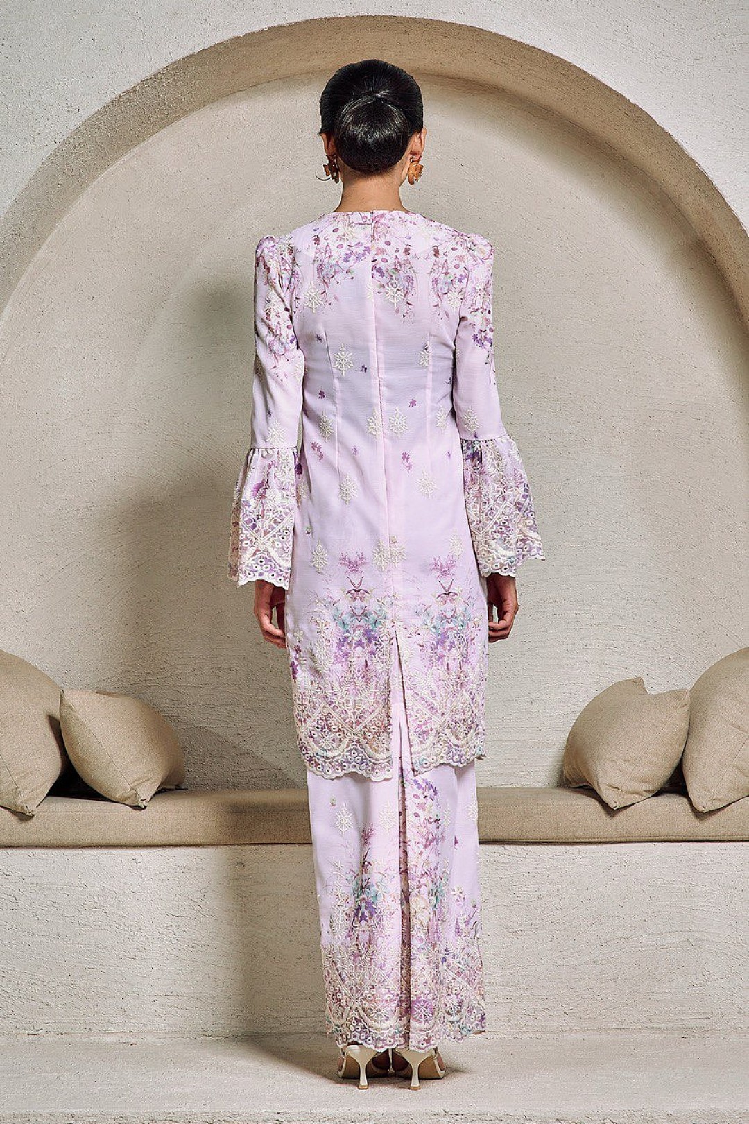 Lucia Kurung in Lilac